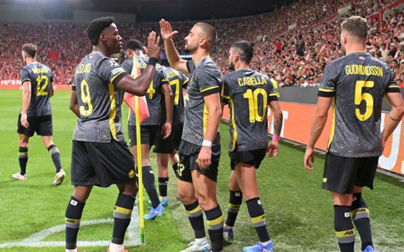 Cơn địa chấn tại Eden Arena